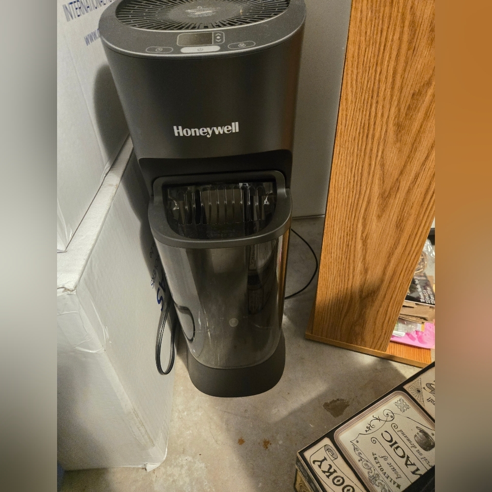 Honeywell Black Air Purifier